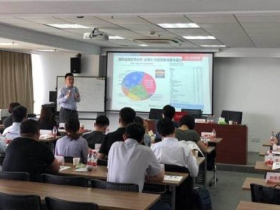 新基建的機(jī)遇、模式、方向與落地