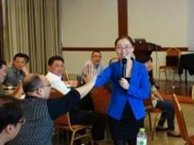 新形象，星服務(wù)——優(yōu)質(zhì)服務(wù)禮儀