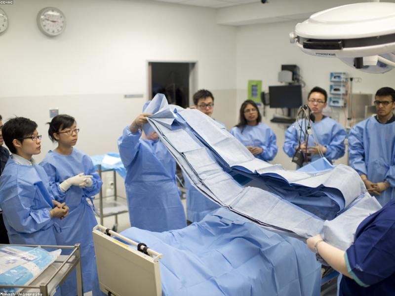 胡安卡洛斯國王大學(xué)口腔醫(yī)學(xué)博士課程有實操嗎？ 配圖1