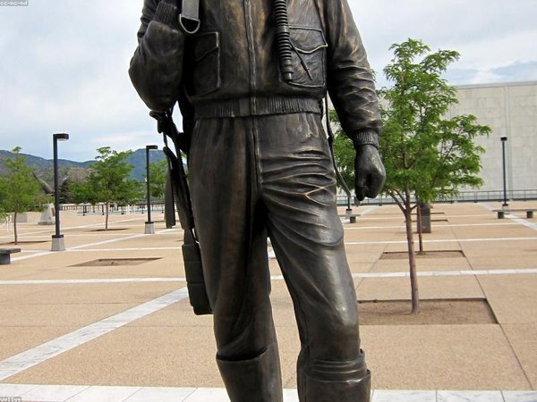 法國克萊蒙高等商學院碩士畢業(yè)薪資真實數(shù)據(jù)曝光 配圖1