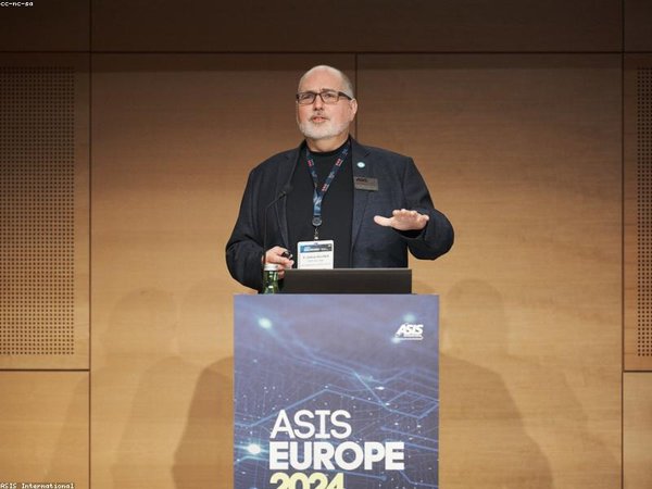 EMBA 學(xué)費(fèi)科創(chuàng)方向比普通方向貴多少？ 配圖2