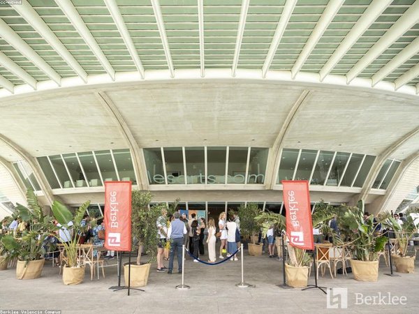 金門大學(xué)博士：畢業(yè)率行業(yè)領(lǐng)先，院校全方位保障 配圖3