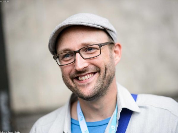 美發(fā)師什么時(shí)間報(bào)名？一年考幾次？ 配圖2