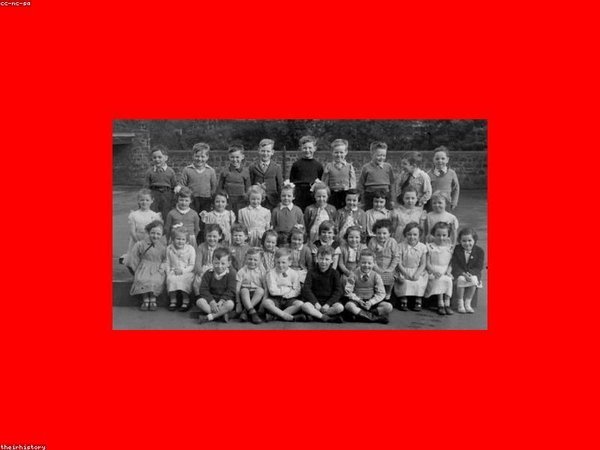 EMBA 學費包含服務清單：教材 / 游學 / 校友 配圖3