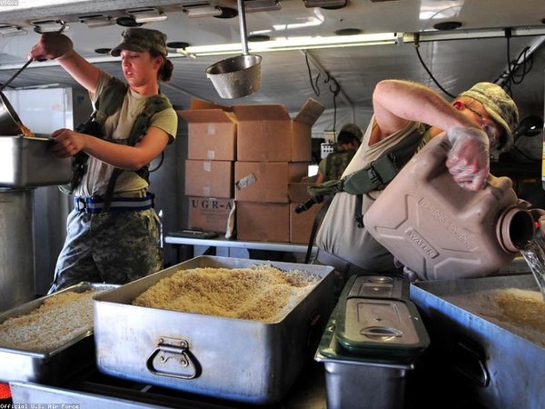 北清商學(xué)院：實(shí)戰(zhàn)導(dǎo)師 + 優(yōu)質(zhì)課程 + 強(qiáng)大校友圈 配圖3